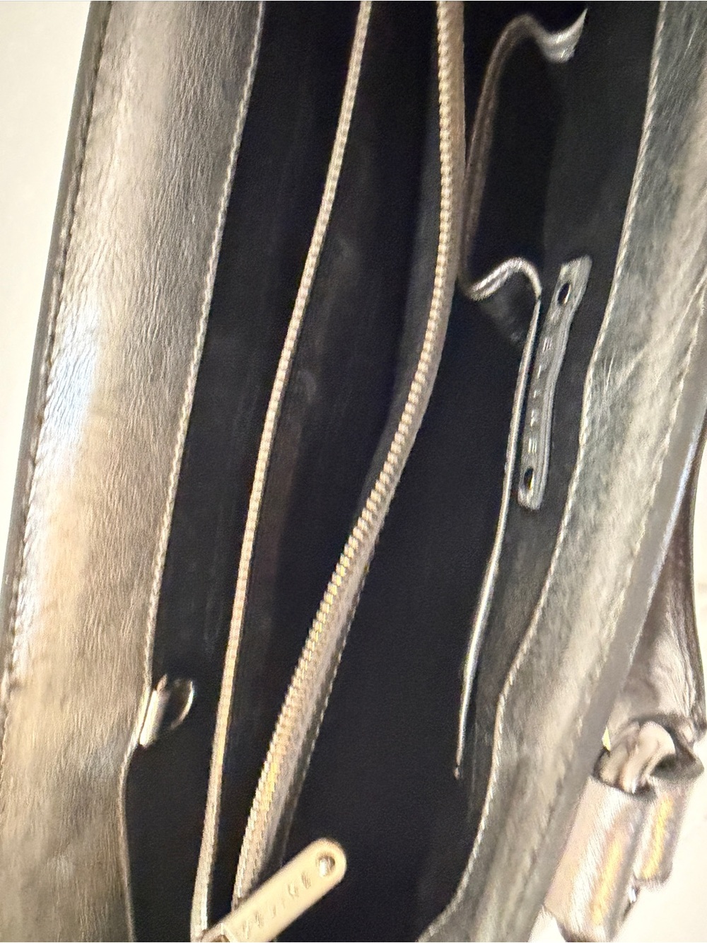 Celine Metallic Silver Pebbled Leather Boogie Tote - Picture 12 of 16